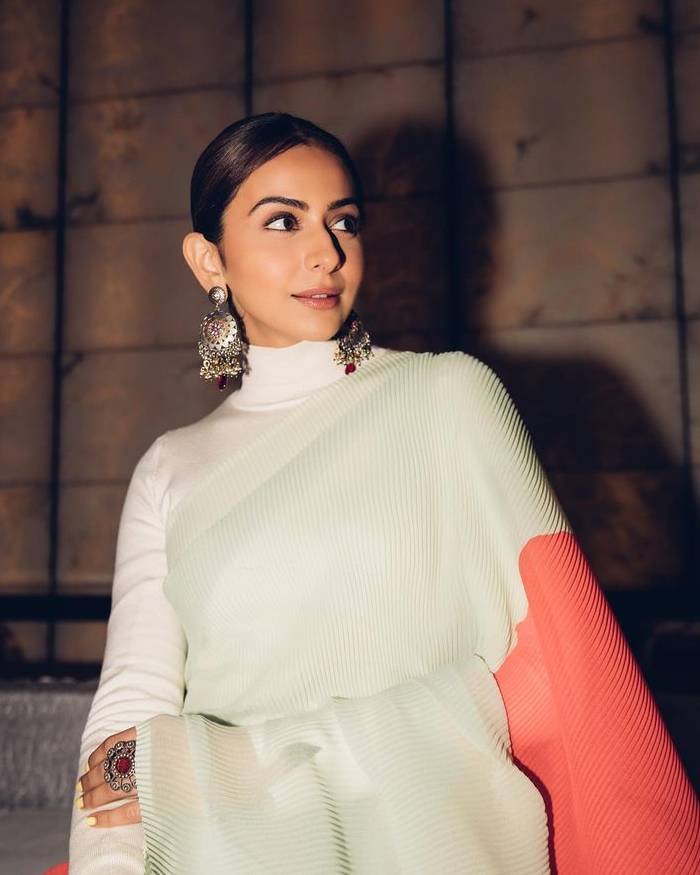 rakul preet singh_teluguvox 1